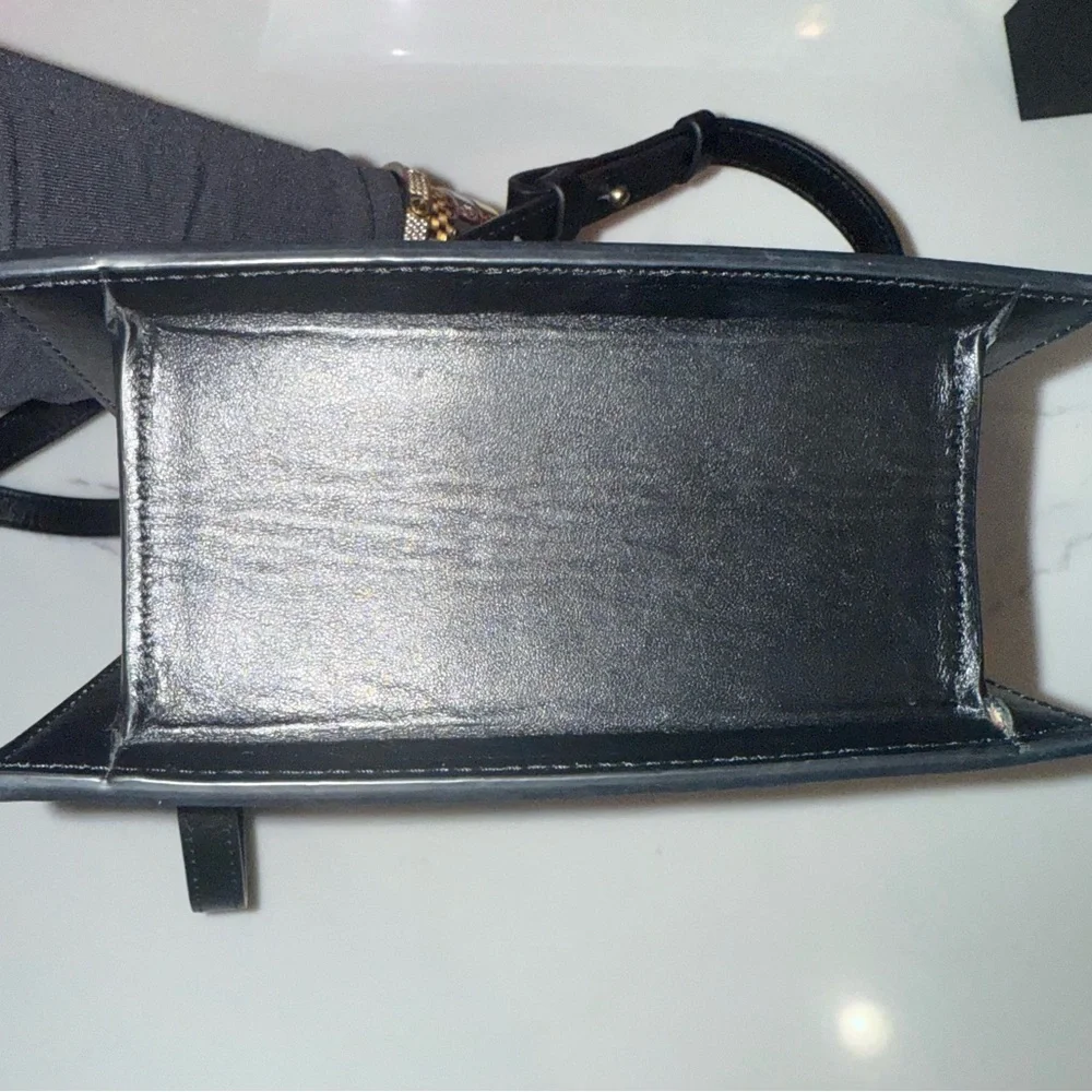 Jacquemus The Medium Chiquito bag - Picture 4 of 16